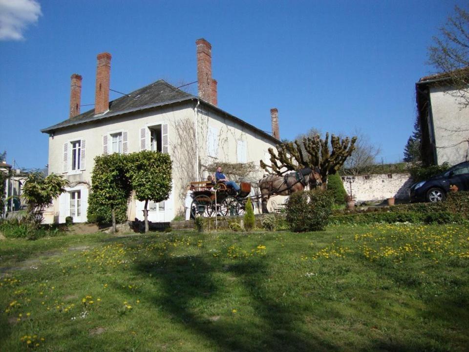Domaine De La Dame De Lauriere Bed and Breakfast Solignac Eksteriør billede