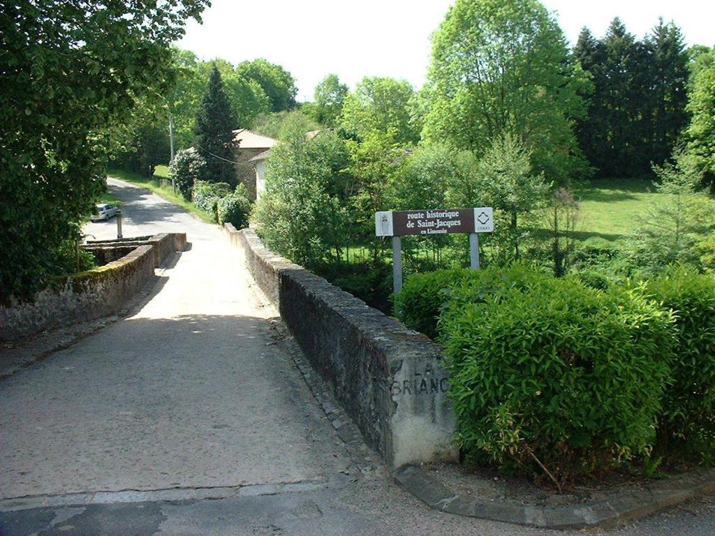Domaine De La Dame De Lauriere Bed and Breakfast Solignac Eksteriør billede